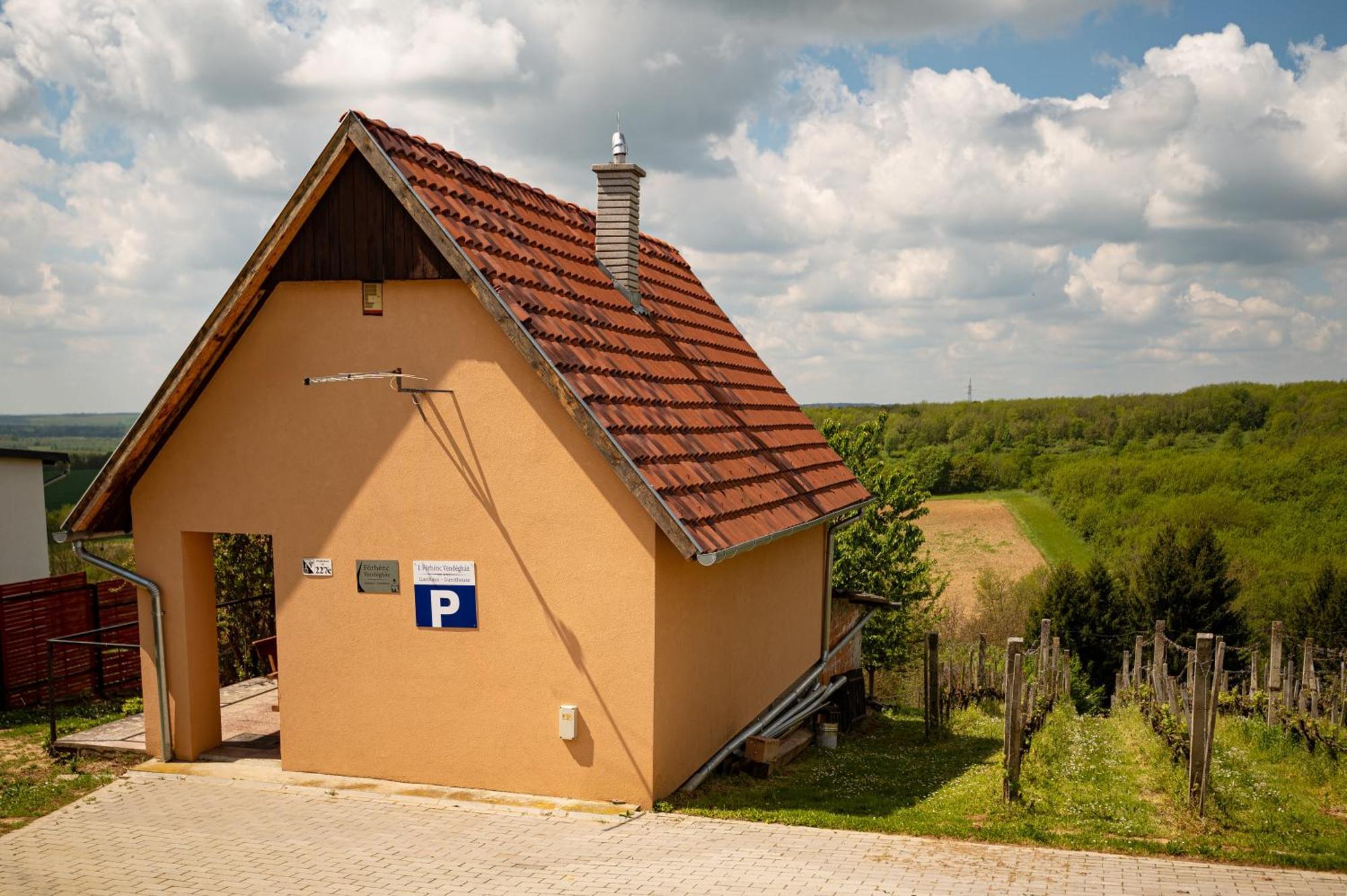 Förhénc Wine House&Guesthouses I-II-III Nagykanizsa Extérieur photo