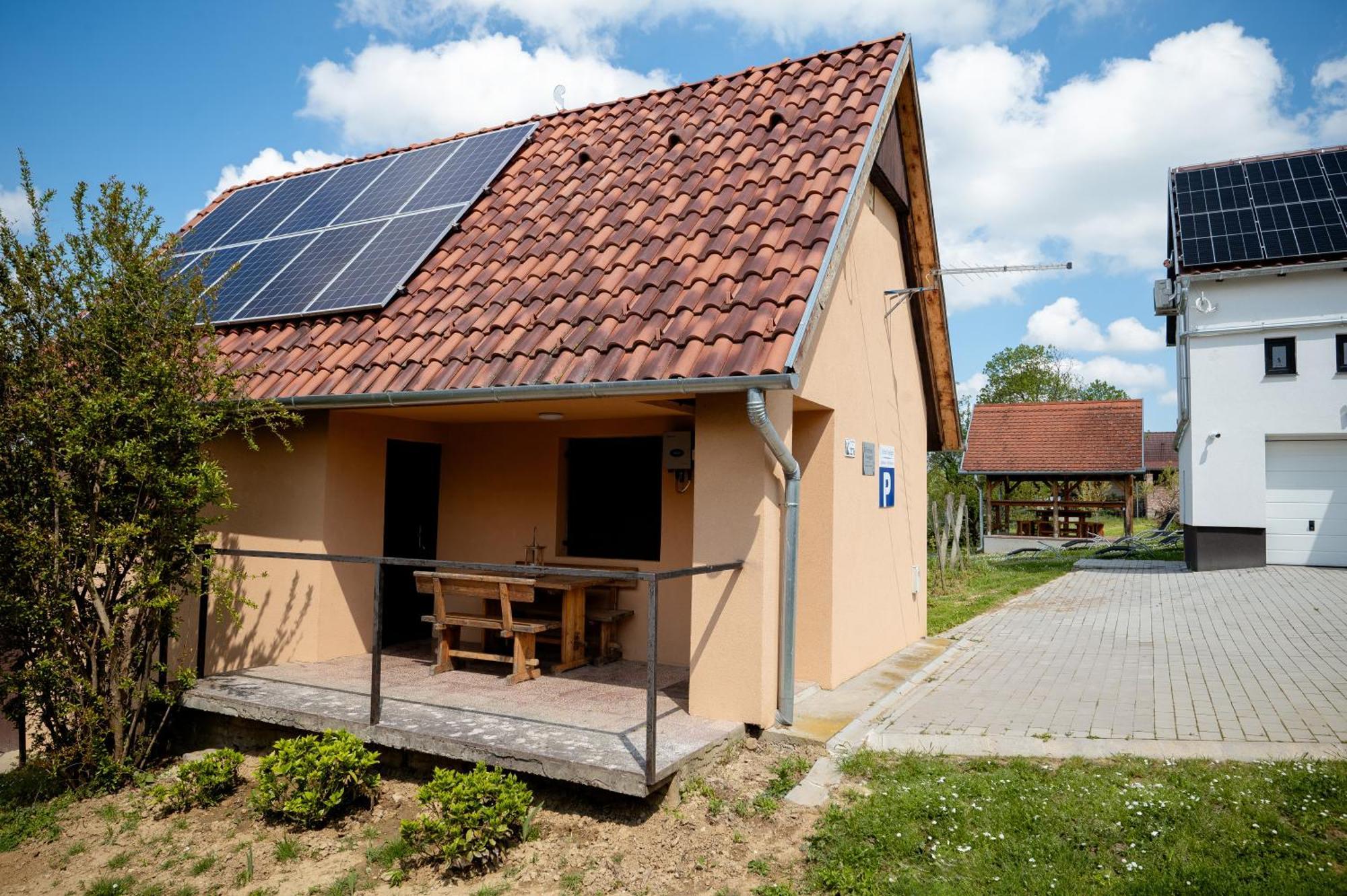 Förhénc Wine House&Guesthouses I-II-III Nagykanizsa Extérieur photo